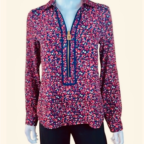 Michael Kors Tops - Clearance***Michael Kohrs red V-Neck Long Sleeve Blouse